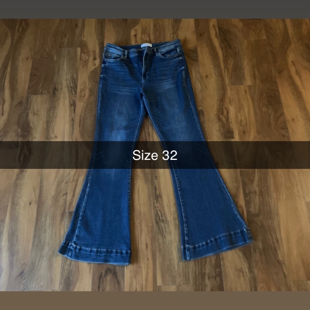 Vervet Women's Flare Jeans - Classic Mid Wash